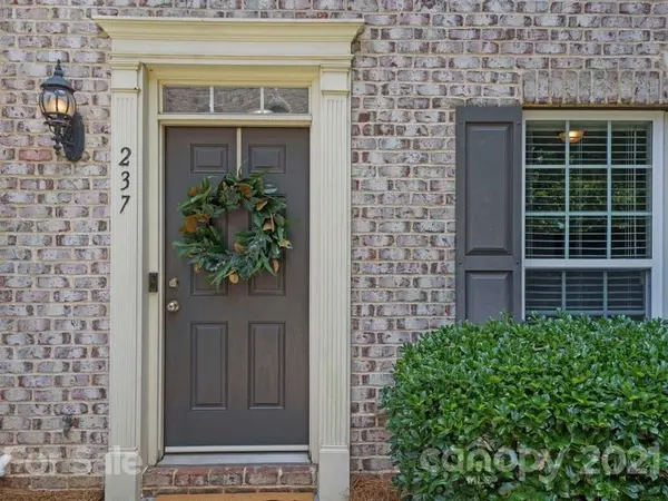 237 Irwin AVE, Charlotte, NC 28202