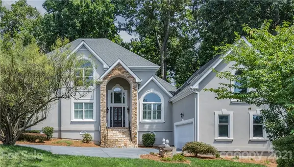 3900 Ayrshire PL, Charlotte, NC 28210