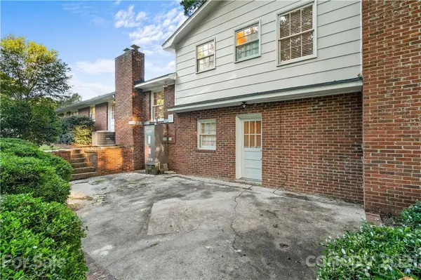 1005 Kennedy ST, Camden, SC 29020