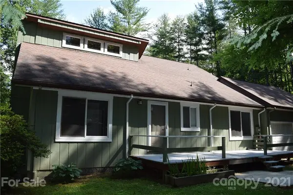 1227 Deer Park Lake RD, Spruce Pine, NC 28777