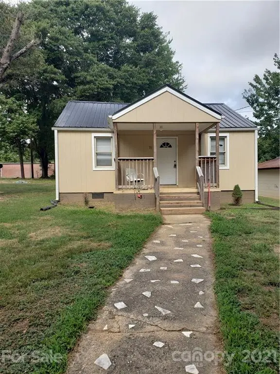 31 20th ST NW, Hickory, NC 28601