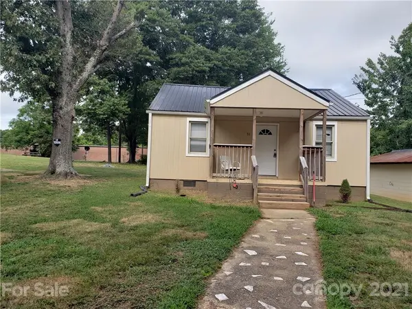 31 20th ST NW, Hickory, NC 28601