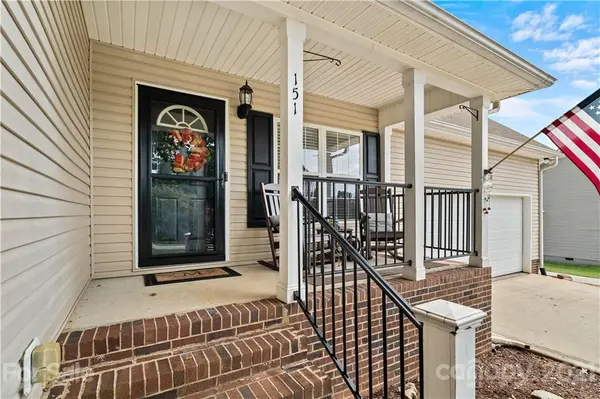 151 Creekwood DR, Mooresville, NC 28117