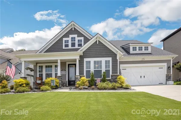 450 Hunton Forest DR NW, Concord, NC 28027
