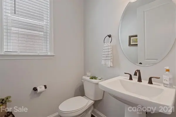 820 Greenbridge DR, Matthews, NC 28105