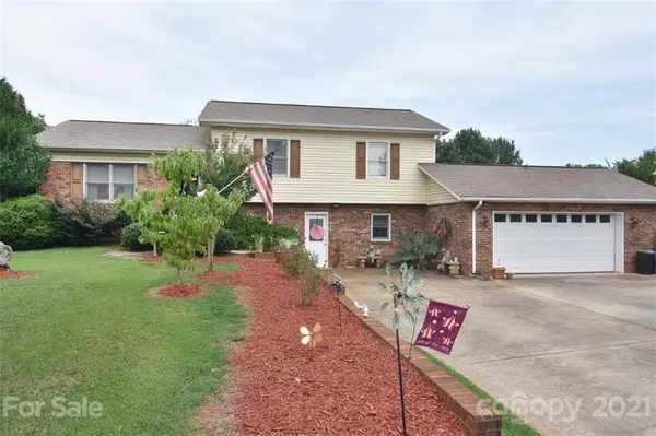 1423 Little RD, Newton, NC 28658