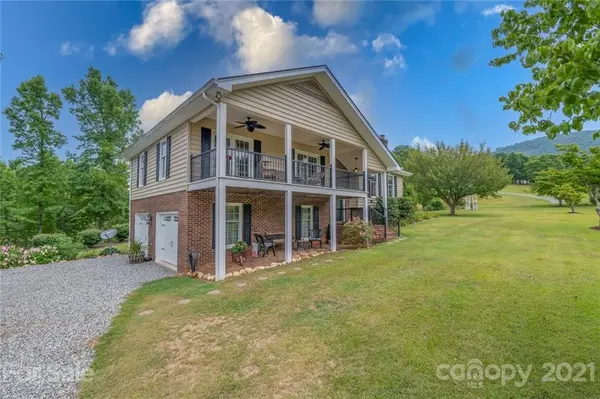 451 Robins Nest RD, Bostic, NC 28018