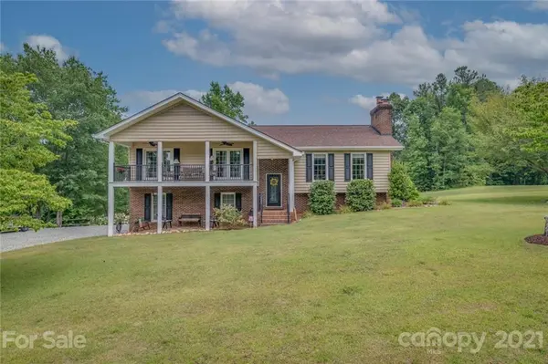 451 Robins Nest RD, Bostic, NC 28018
