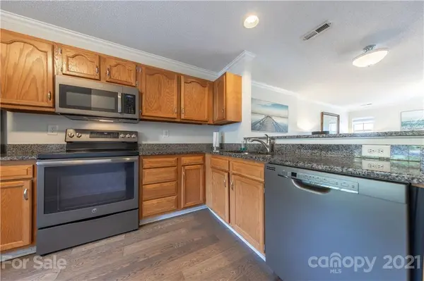 9240 Four Mile Creek RD, Charlotte, NC 28277