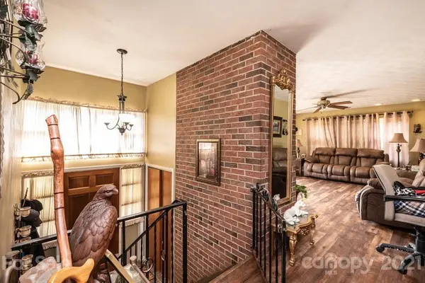 1304 32nd ST SE, Conover, NC 28613