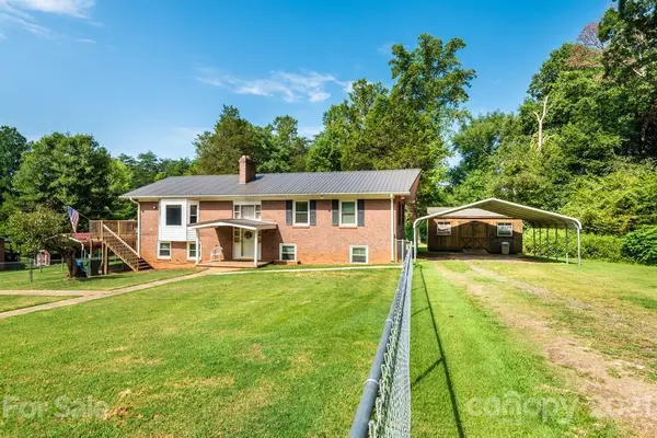 1304 32nd ST SE, Conover, NC 28613