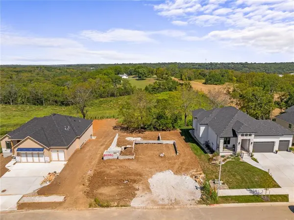 25150 W 141st ST, Olathe, KS 66061