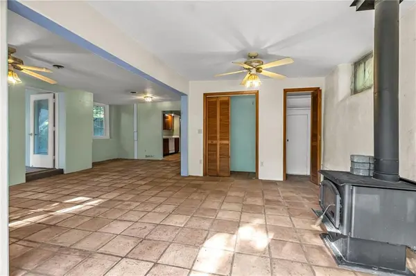 5400 Foster ST, Overland Park, KS 66202