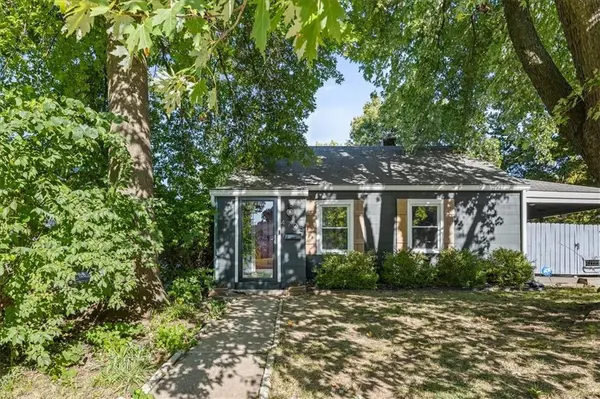 4705 Reinhardt DR, Roeland Park, KS 66205