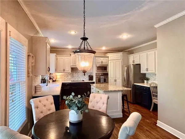 13820 Noland ST, Overland Park, KS 66221