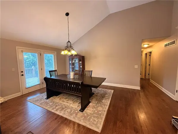 1900 Curtis DR, Greenwood, MO 64034