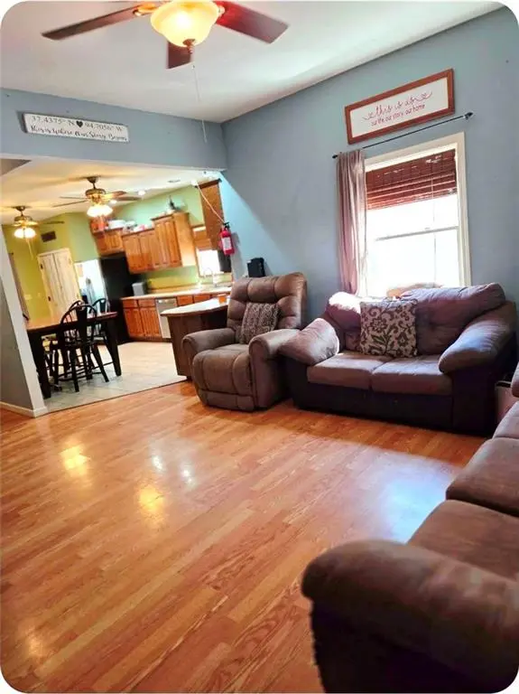 804 W 3rd ST, Pittsburg, KS 66762