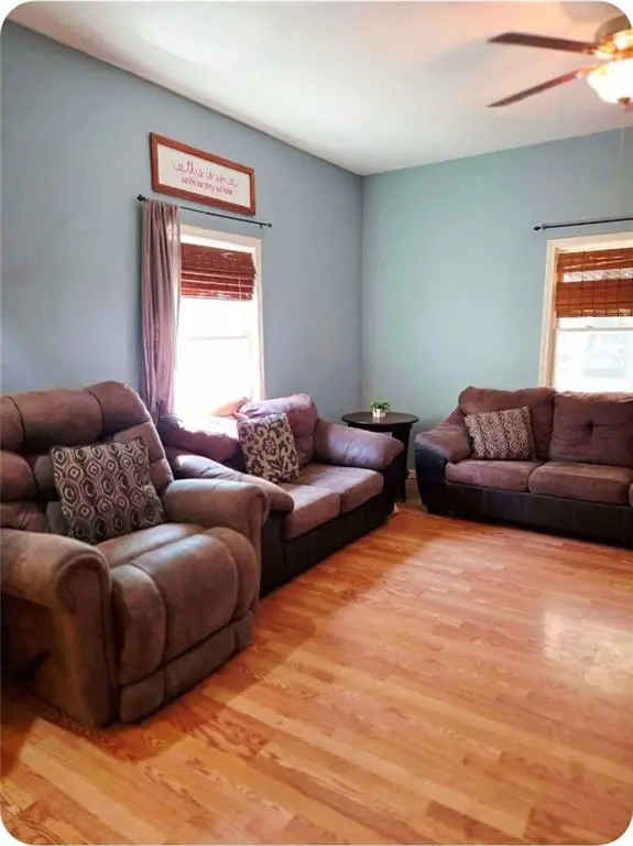 804 W 3rd ST, Pittsburg, KS 66762