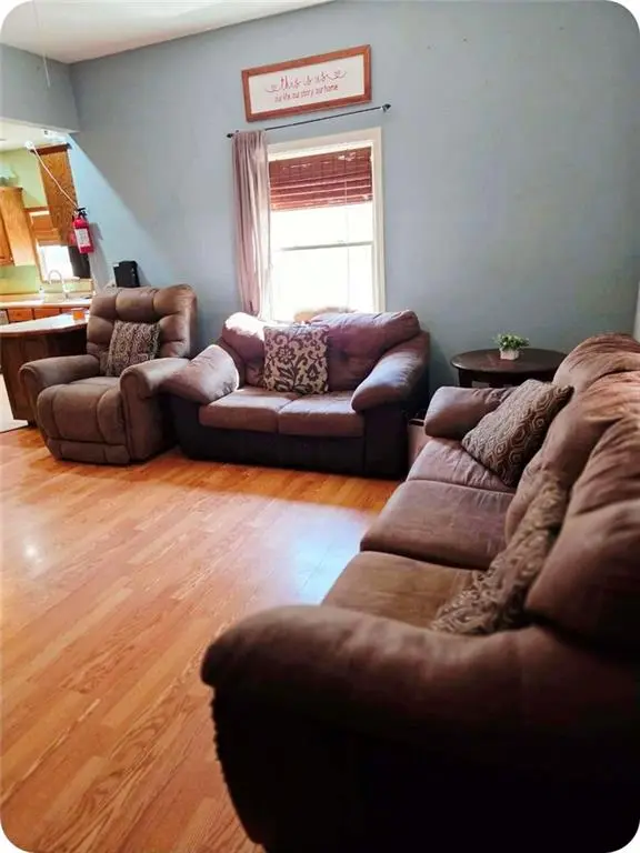 804 W 3rd ST, Pittsburg, KS 66762