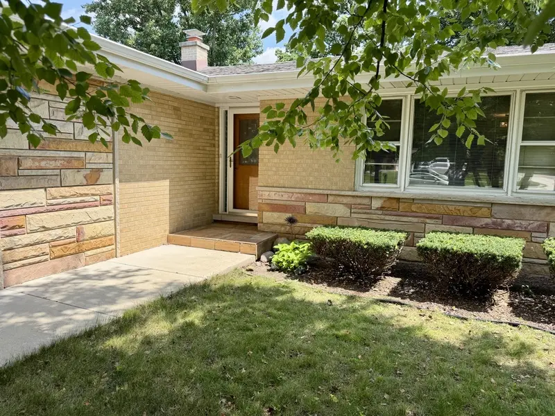 115 S Cedar AVE, Wood Dale, IL 60191