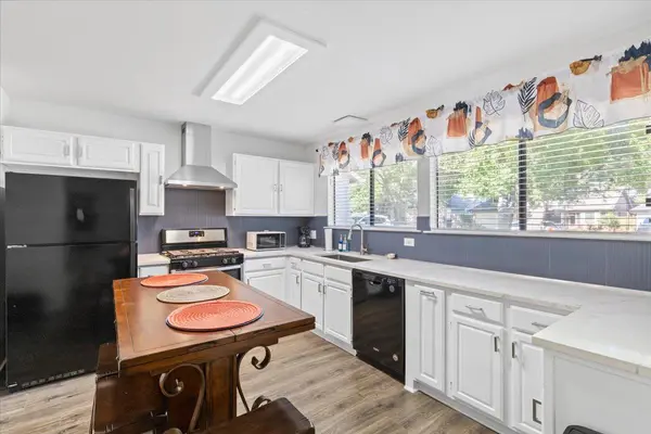 9820 Briar Ridge DR, Austin, TX 78748