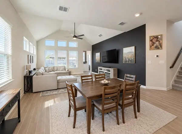 3735 Canby Oak BLF, Seguin, TX 78155