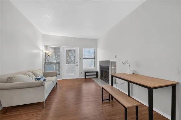 806 W 24th ST #217, Austin, TX 78705