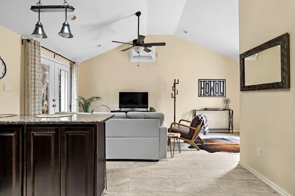 75 Pedernales ST, Austin, TX 78702