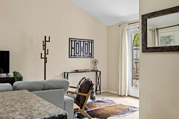 75 Pedernales ST, Austin, TX 78702