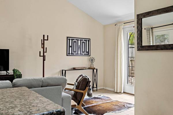 75 Pedernales ST, Austin, TX 78702