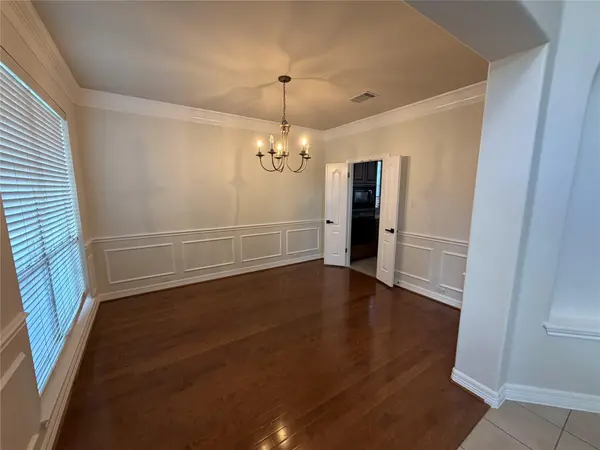 2412 Arbor DR, Round Rock, TX 78681