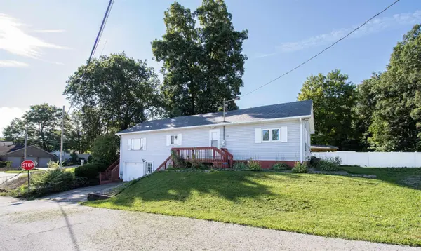 427 Second ST, Rome City, IN 46784-9695