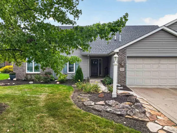 8215 Grand Forest CT, Fort Wayne, IN 46815