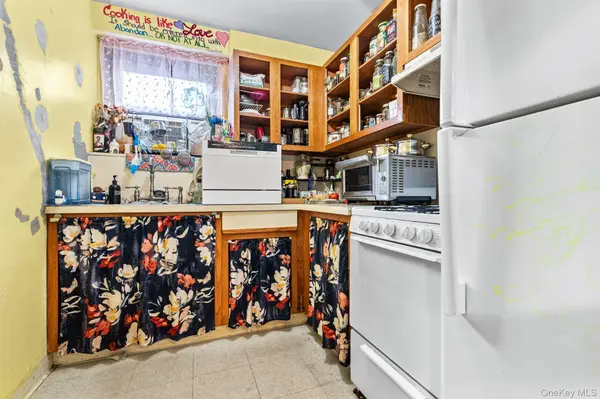 161 Pearsall DR #4B, Mount Vernon, NY 10552
