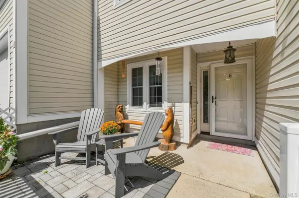 6 N Cambridge CT, Fishkill, NY 12524