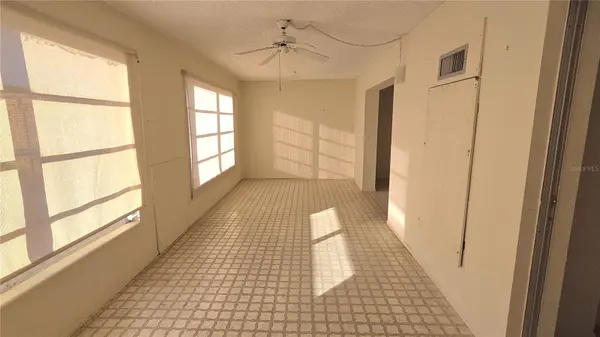 2402 ECUADORIAN WAY #48, Clearwater, FL 33763