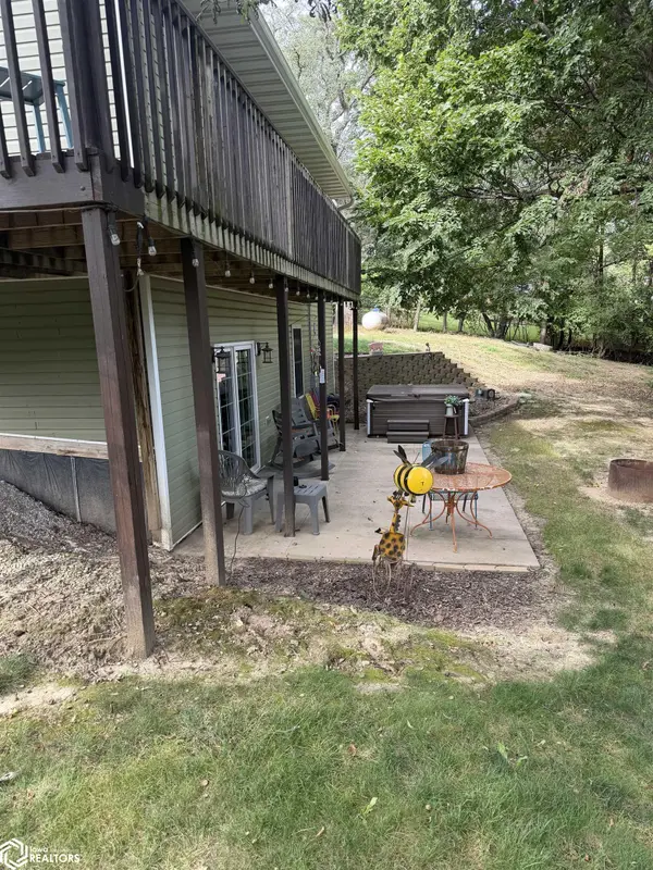 4088 Tracey DR, Brooklyn, IA 52211