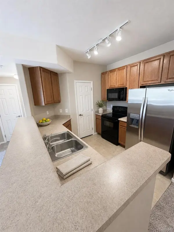 15700 E Jamison DR #9-203, Englewood, CO 80112