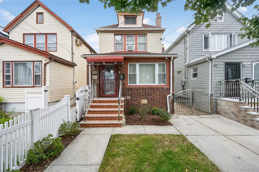 89-85 219th ST, Queens Village, NY 11427