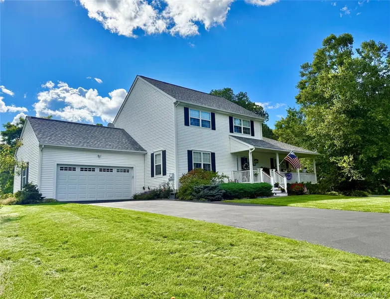 41 W Deer TRL, Pawling, NY 12564