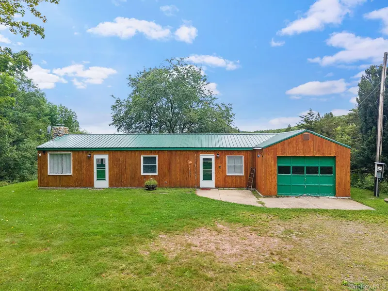 5206 Town Brook RD, Stamford, NY 13788