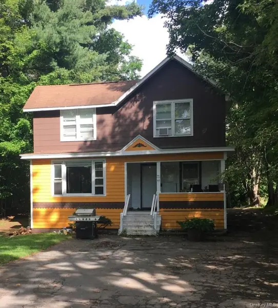 44-52 Park LN, Tannersville, NY 12485
