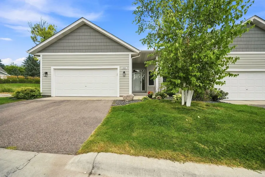 833 Southcross DR E, Burnsville, MN 55306