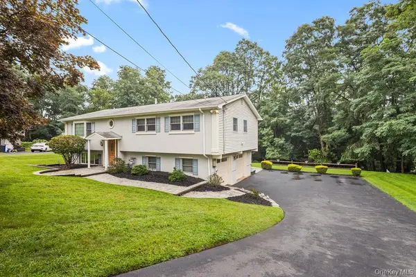 5 Newport CT, Suffern, NY 10901