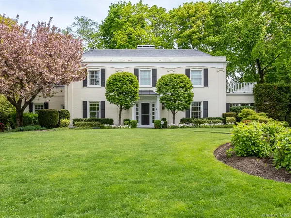 140 Remington RD, Manhasset, NY 11030