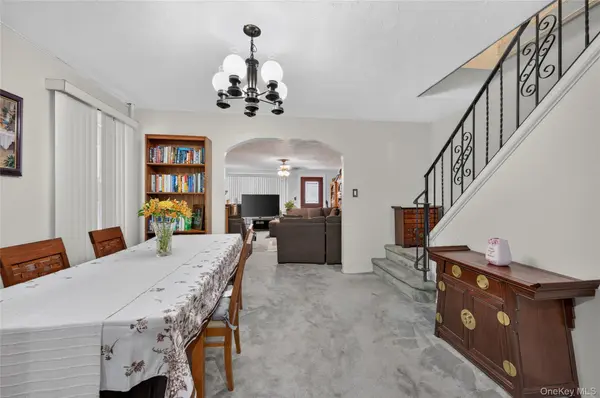 89-85 219th ST, Queens Village, NY 11427