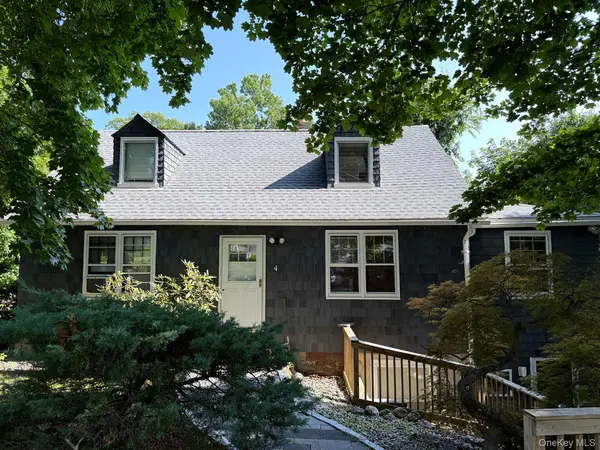 4 W Livingston ST, Valhalla, NY 10595