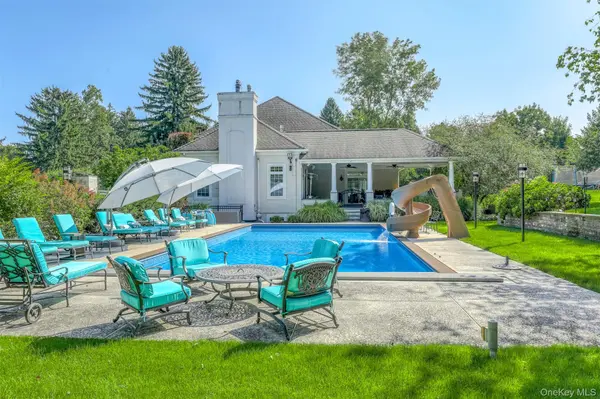 10 Cobblestone Farm CT, Suffern, NY 10901