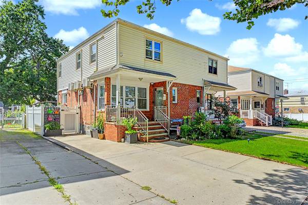 5310 206th ST, Oakland Gardens, NY 11364