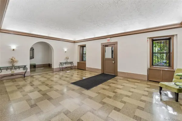 475 Bronx River RD #3F, Yonkers, NY 10704